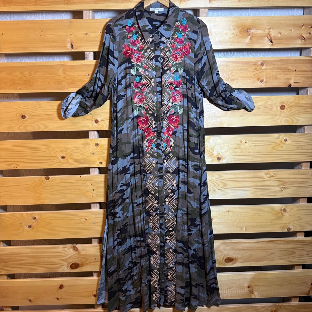 Andree by UNIT Camo Maxi Shirt Dress Womens L Green Camo Floral Embroidered